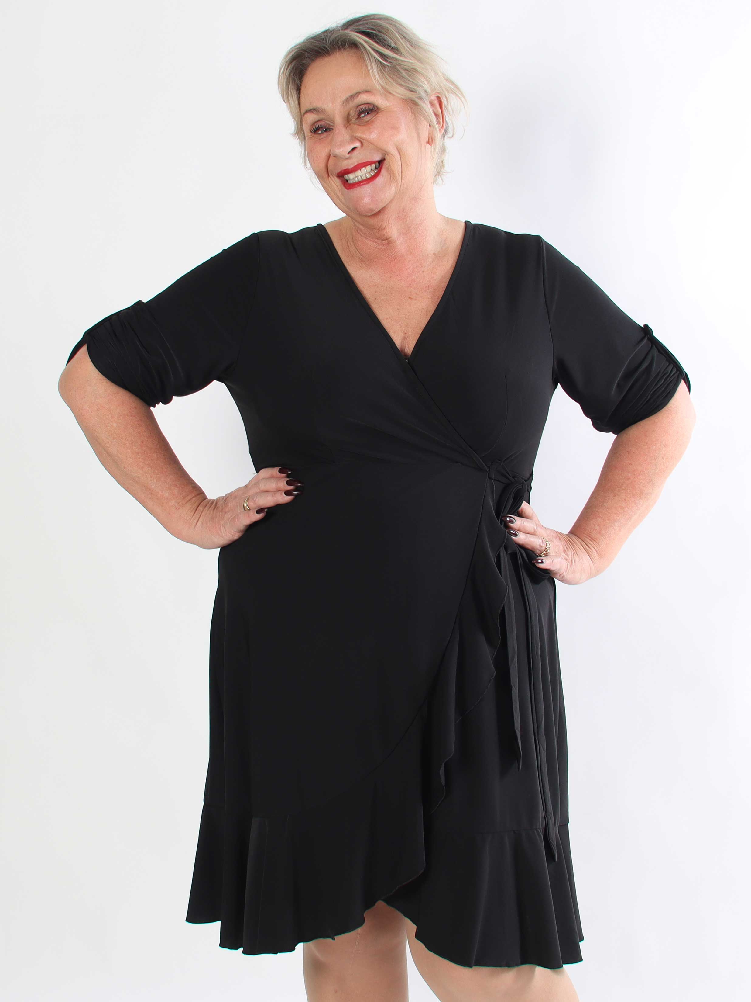 Savina Plain - Stretchig långärmad plus size omlottklänning